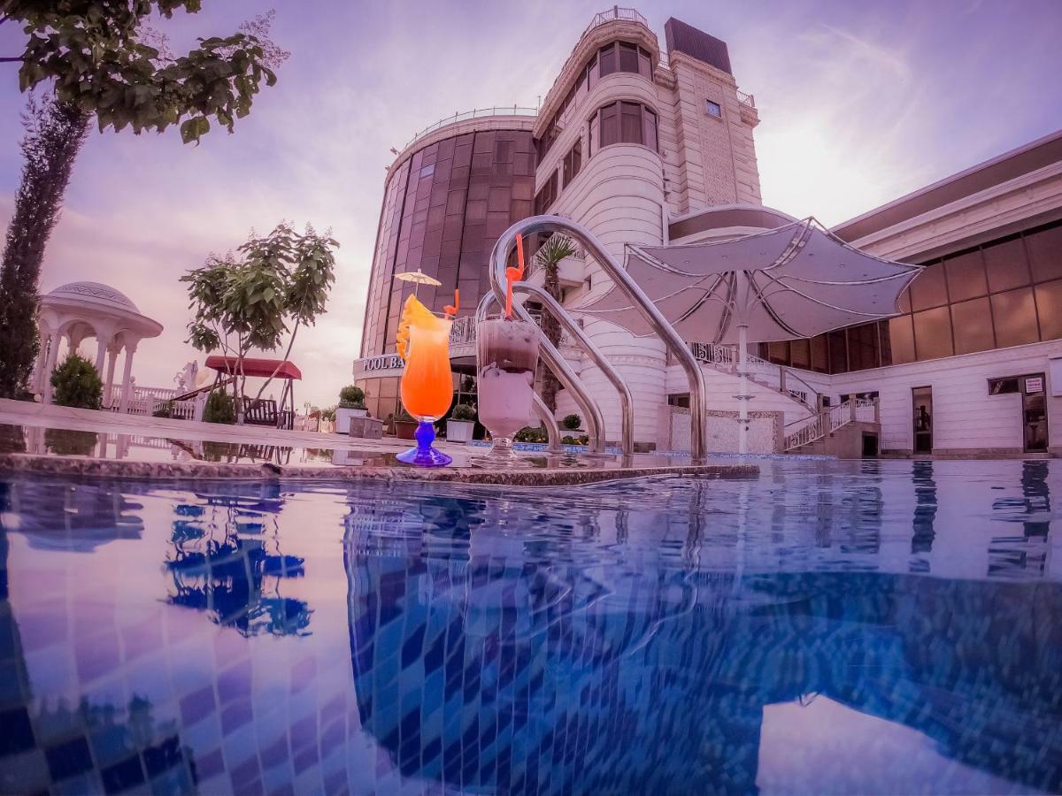 Parliament Palace Hotel Chudschand Exterior foto